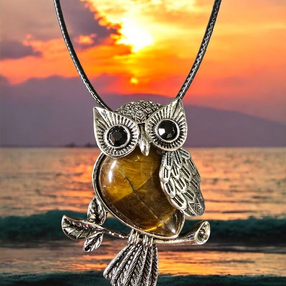Elegant Owl Pendant Necklace